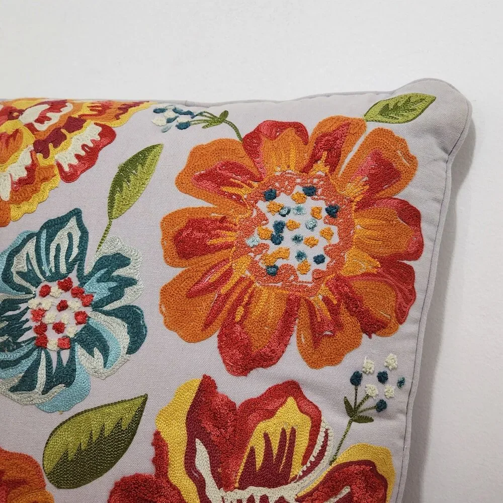 Pier 1 Throw Pillow 2pc Set Gray Floral Embroidery 17” x 17” Zipper Crewel Boho
